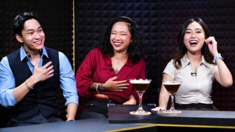 Azka Corbuzier sits down with Yuka and Michelle to explore the personal dynamics behind their viral streaming marathon presence. (Seputarmedia.id/Claudia Valen)