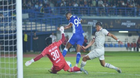Persib Bandung menang tipis 1-0 dari Arema Dok. (Seputarmedia.id/Reza Aditya)
