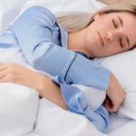 Ilustrasi tidur sebagai bagian dari proses pemulihan tubuh. (Foto: Magnific.com/stockking)