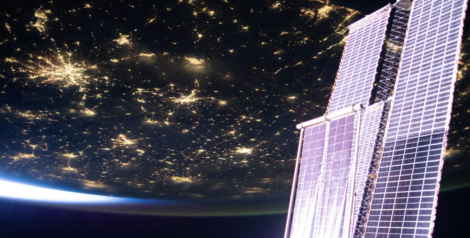 Cahaya kota berkilauan di seluruh Amerika Serikat bagian selatan dalam foto ini dari Stasiun Luar Angkasa Internasional saat mengorbit di atas Florida. (NASA)