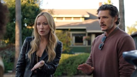 Pedro Pascal dan Olivia Wilde membintangi film thriller psikologis 'Behemoth' garapan sutradara Tony Gilroy. Source: The Daily Beast / Behemoth!': Pedro Pascal's Career-Best Performance Is Pitch Perfect