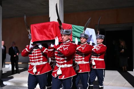 Bulgaria's military personnel carry a coffin with the remains of medieval ruler Czar Samuel during a handover ceremony, in Thessaloniki, northern Greece, on Saturday [Giannis Papanikos/AP]