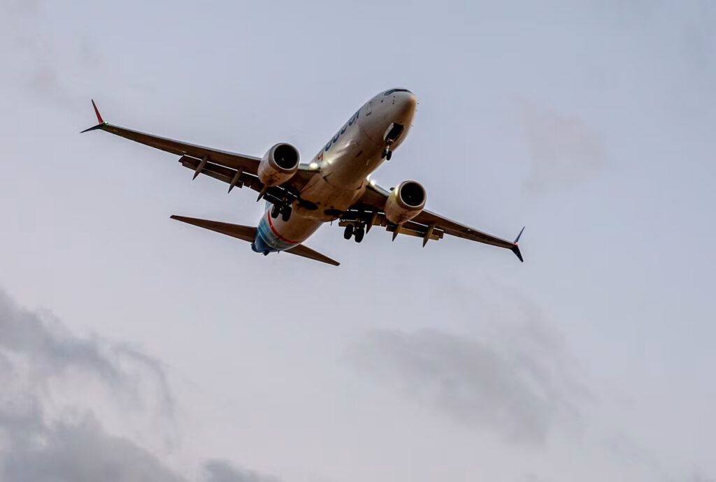 A replacement FlyDubai plane landing at Ben Gurion Airport near Tel Aviv with passengers from flight 1073. Nir Keidar/Anadolu/Getty Images