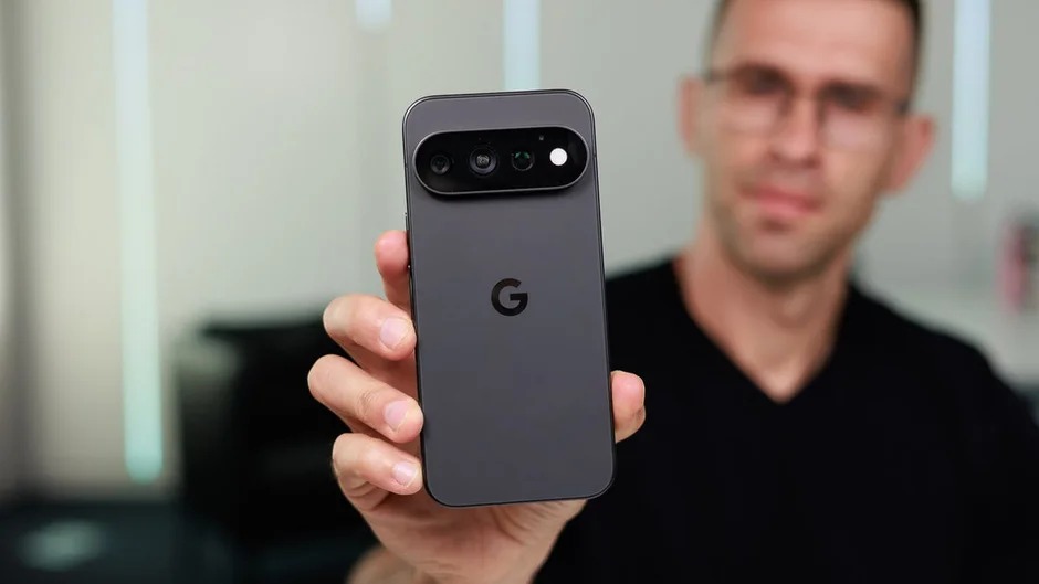 The Pixel 11 series is the first 'world' phone thanks to a small update. | Image by PhoneArena