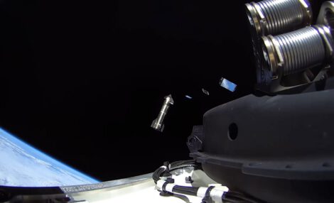 The first batch upgraded Starlink V3 satellites deploy from SpaceX's Starship rocket in low-Earth orbit on September 28. Credit: SpaceX
