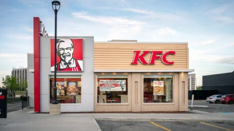 KFC announced Thursday that it will replace Pepsi with Coca-Cola at its U.S. restaurants, ending a beverage partnership that lasted nearly four decades. (jewhyte/Getty Images / Getty Images)
