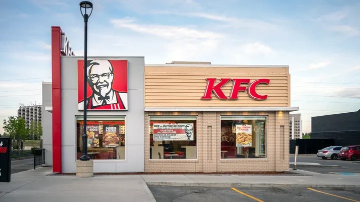 KFC announced Thursday that it will replace Pepsi with Coca-Cola at its U.S. restaurants, ending a beverage partnership that lasted nearly four decades. (jewhyte/Getty Images / Getty Images)